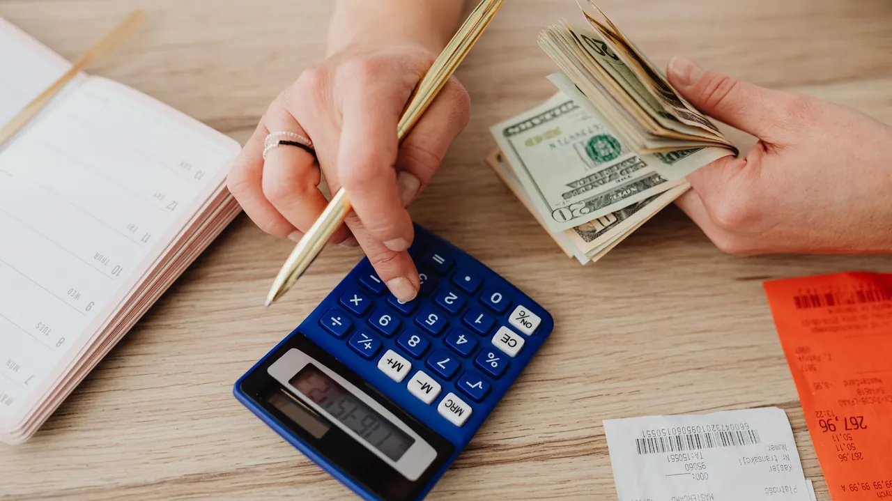 midjourney v9 price — what the next Midjourney model could cost